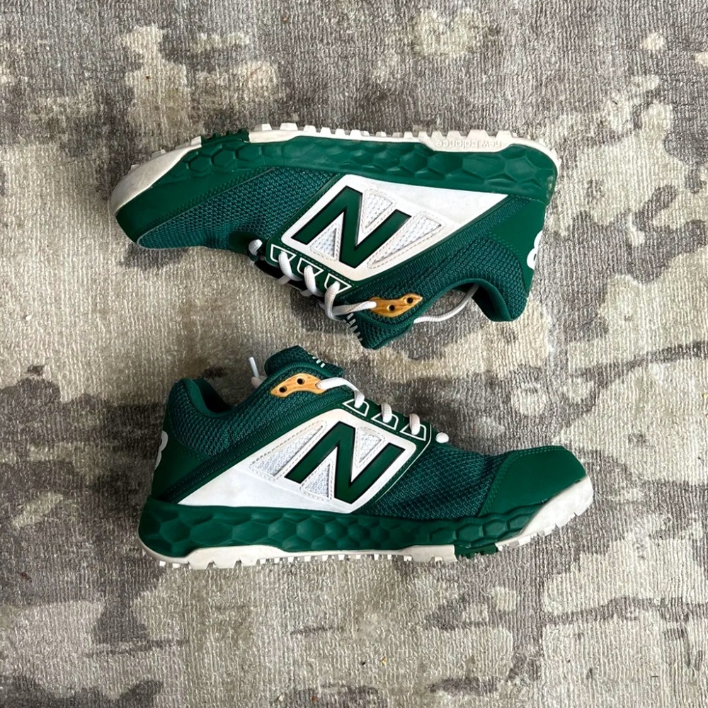 New balance forest green / dark green shoes